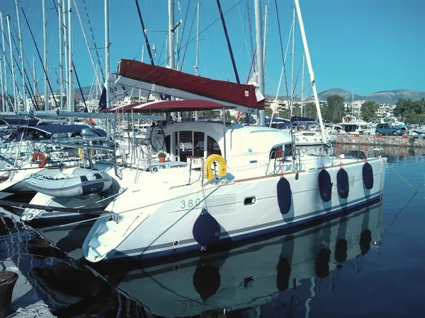 Nefertiti | Salamis Yachting Club | Lagoon 380