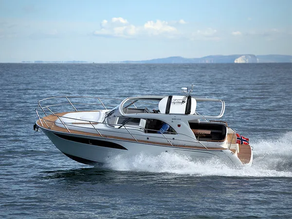 7 Happy Days | Marina D-Marin Mandalina | Marex 310 Sun Cruiser